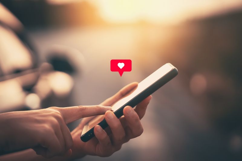 7 Ideal Dating Websites for Over-50 Singles
